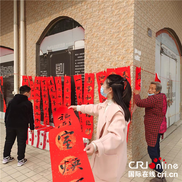 荊楚“紅色文藝輕騎兵”省直書法家小分隊走進鄂州杜山鎮_fororder_05