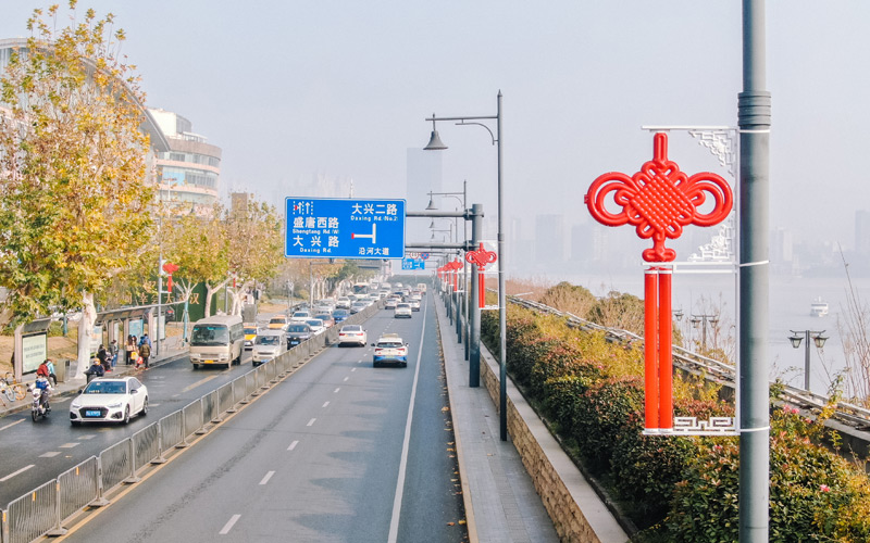 湖北武漢：萬盞綵燈喜迎新春 2萬餘紅燈籠點亮江城