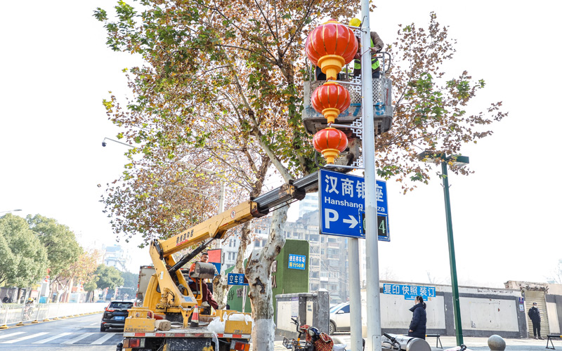 湖北武漢：萬盞綵燈喜迎新春 2萬餘紅燈籠點亮江城
