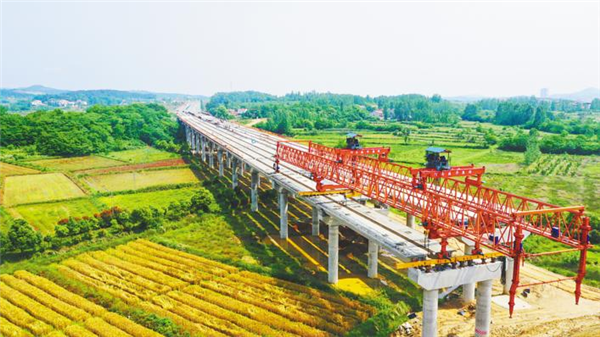 湖北省今年將建成5條高速公路_fororder_mtxx01