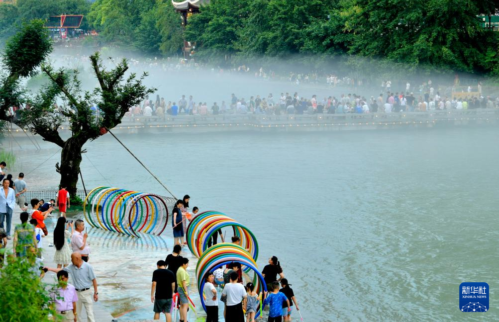 湖北宣恩：灘塗建公園 共享生態美