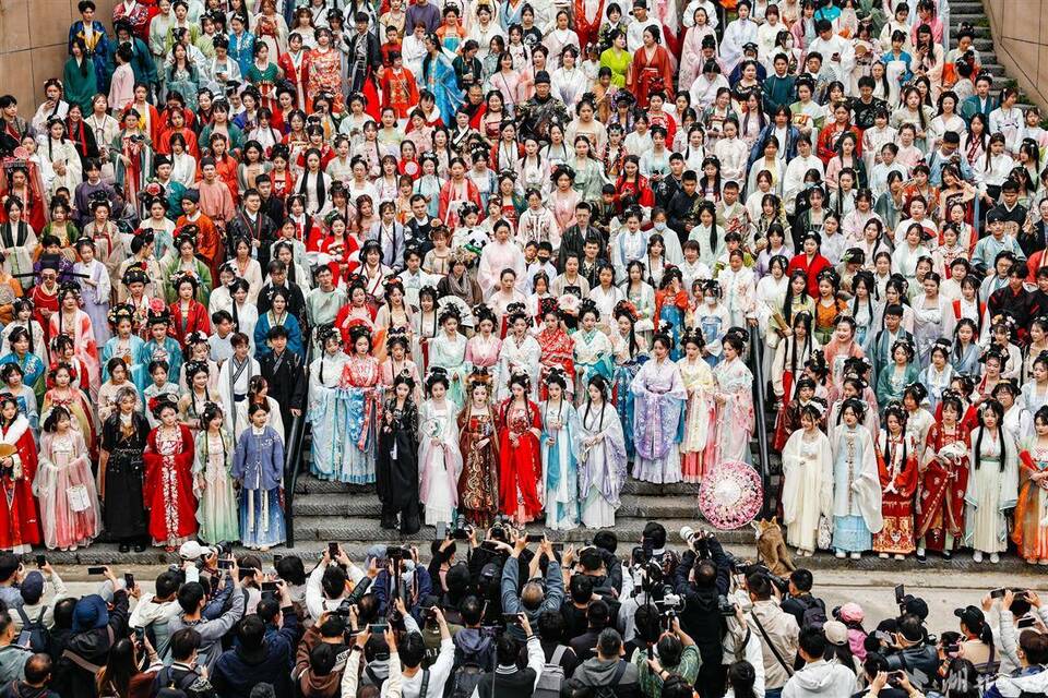武漢園博園漢口裏花朝節開幕