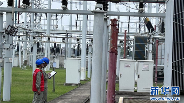 國網荊州變電檢修分公司：巡視60座變電站“鄂電紅馬甲”護航高考_fororder_微信圖片_20240611102030