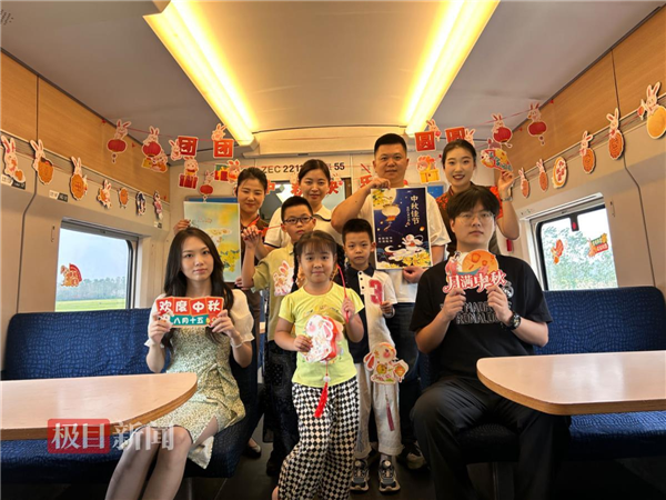 中秋小長假旅遊城市人氣旺，武鐵加開15趟夜行高鐵送遊客_fororder_微信圖片_20240918093727