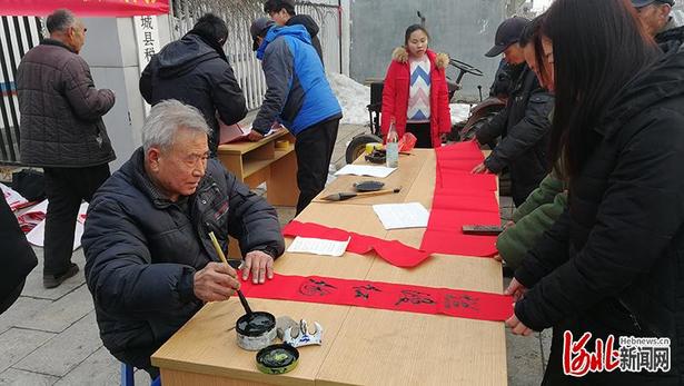 河北臨城：迎春送春聯 祝福進萬家