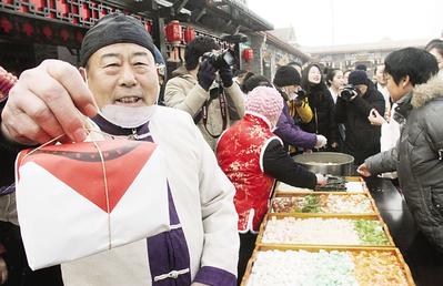 山海關古城年博會火熱開幕