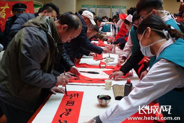 新春送祝福 聽説這家醫院免費送春聯啦