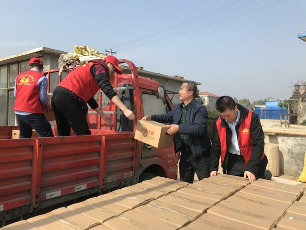 石家莊市靈壽縣程家村第一書記劉建宏： 堅持産業扶貧 帶領村民走向致富路