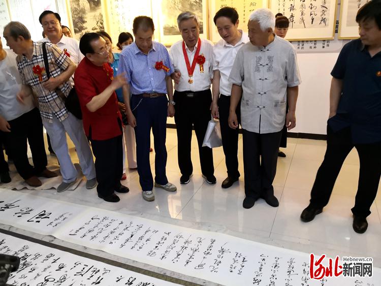 慶祝中國共産黨成立100週年大型書畫展在河北石家莊開幕