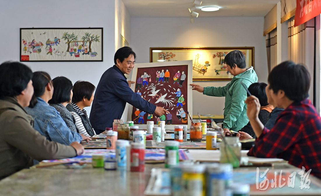 河北辛集：畫出農民新生活