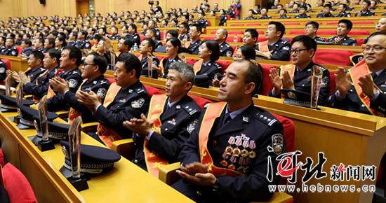 【社會 文字列表】滄州市“忠誠本色”人民警察榮譽儀式舉行