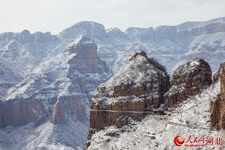 白雪皚皚銀裝素裹 河北各地迎來今冬“初雪”