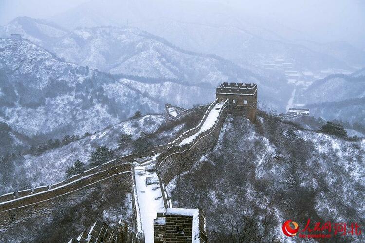 白雪皚皚銀裝素裹 河北各地迎來今冬“初雪”