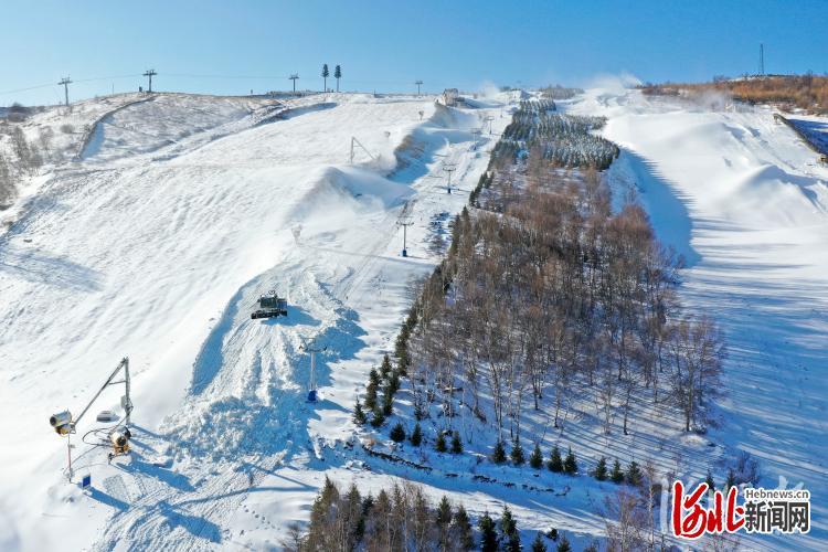 河北張家口：雲頂滑雪公園精心準備迎測試賽