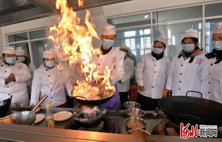 河北邯鄲：冬季農閒人不閒 技能培訓來“充電”