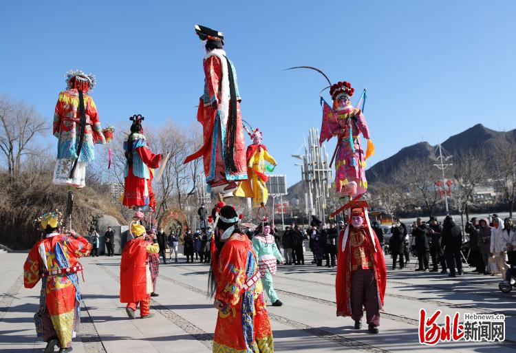 河北寬城：“寬城背桿”排練忙