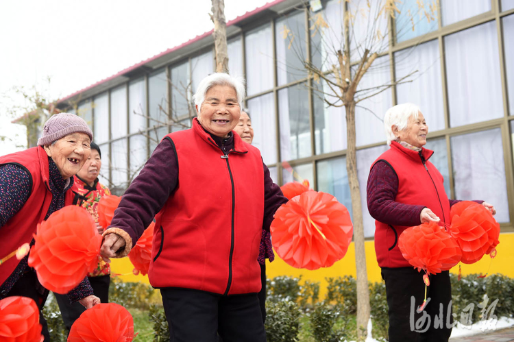 河北南和：養老院裏迎新年