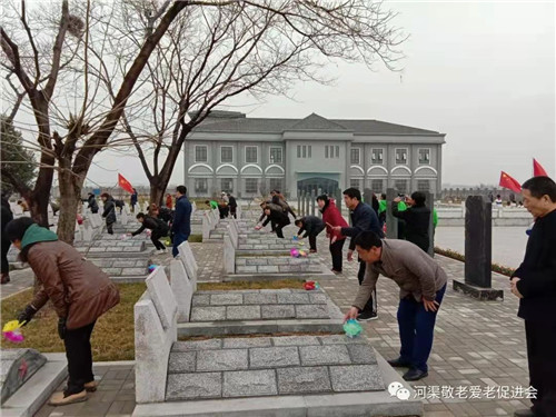 平山熱土埋忠骨 葬于嶺坡的百餘英烈“家”在何處