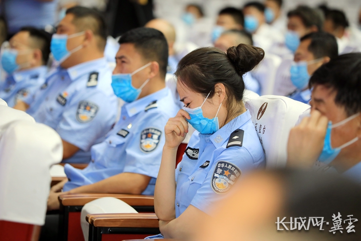 滄州市舉行劉亞斌同志先進事蹟報告會