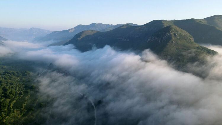 河北邢臺：雲海奔涌太行美