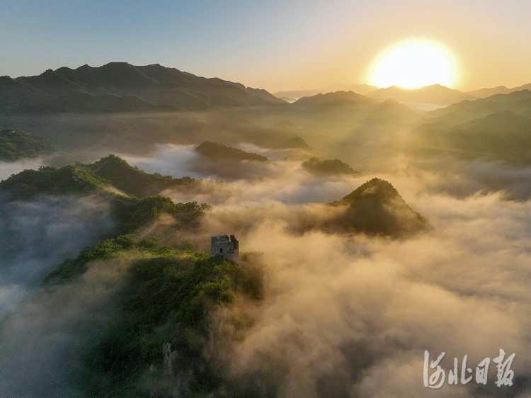 按圖索冀｜長城雲海翻涌美如畫