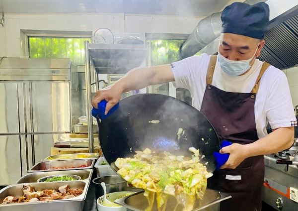 河北秦皇島：社區居家養老 托起最美夕陽