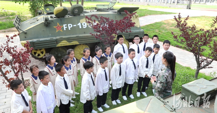 保定阜平馬蘭花兒童聲合唱團：唱支軍歌給黨聽