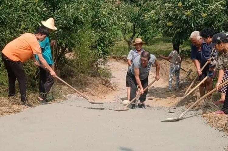 （原創）遵化市蘇家洼鎮二道嶺村：“紅綠藍”繪製鄉村振興新畫卷