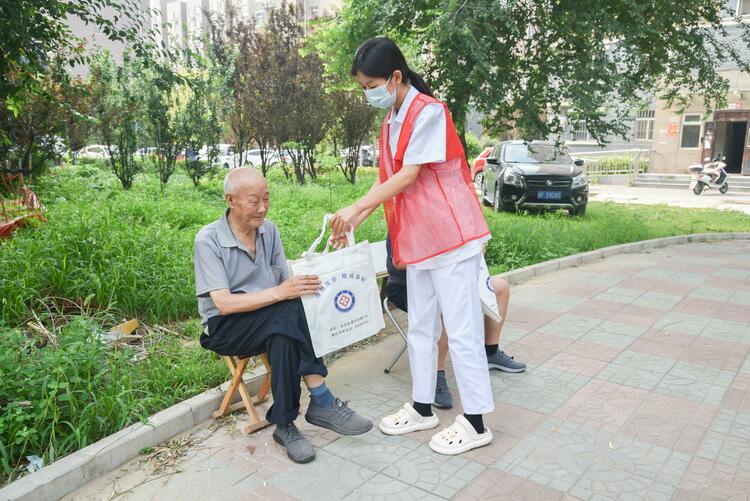 （原創）河北定興：“15分鐘就醫圈” 便捷診療有“醫”靠_fororder_006