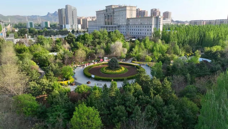 河北平泉：花香口袋公園 市民休閒好去處_fororder_圖片 4