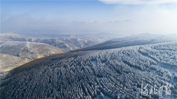 尚義：雪色浪漫大青山