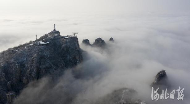 保定：狼牙山出現霧雪奇觀