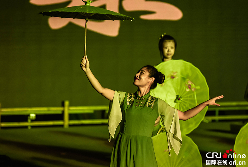 第二屆“中國•磁州窯文化藝術節暨峰峰旅遊文化節”開幕