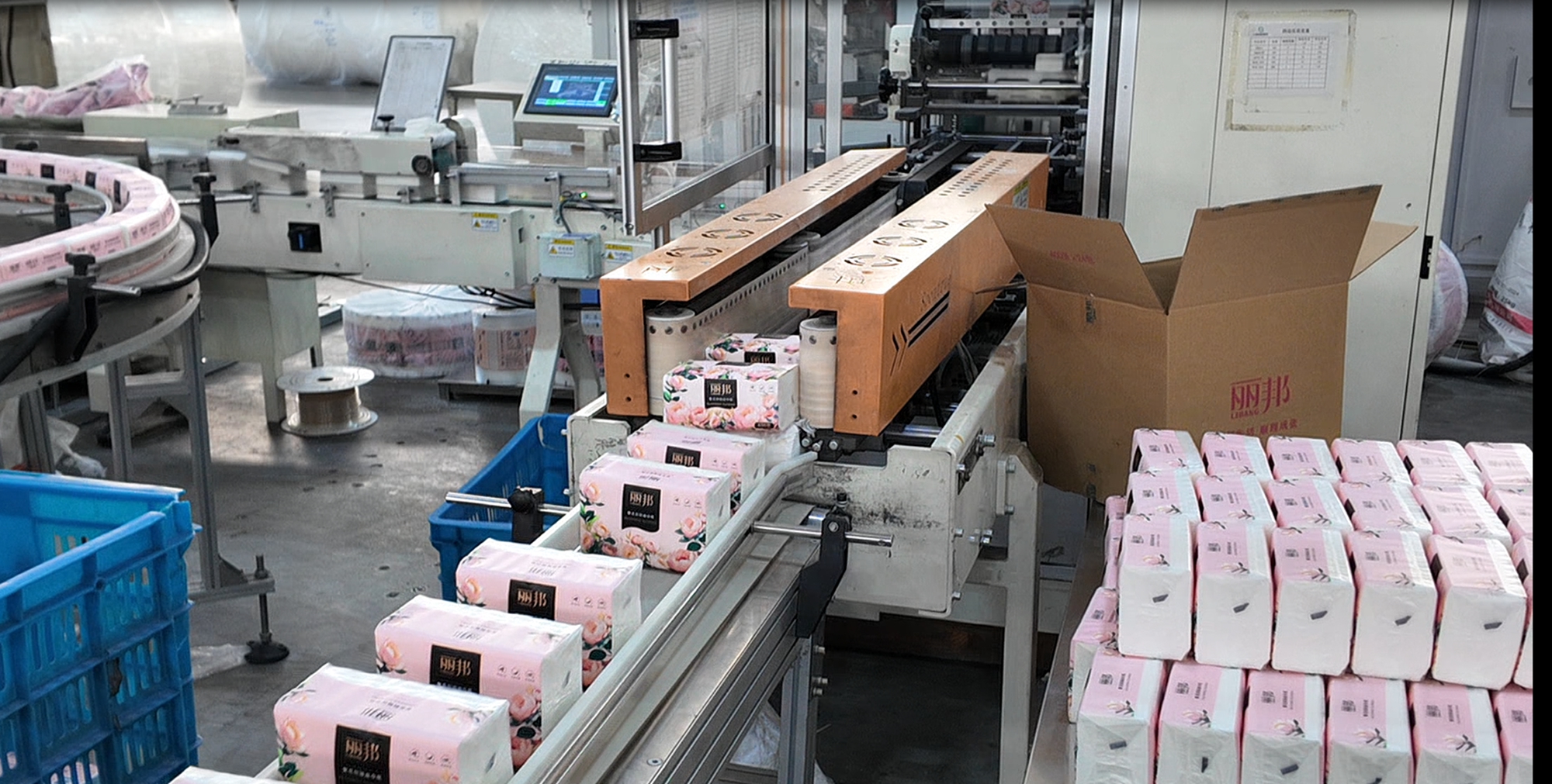 圖片默認標題_fororder_紙産品企業繁忙的生産線 攝影 田嘉成
