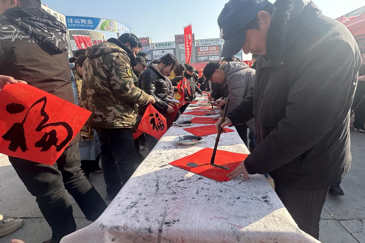 河北高碑店：迎新春年貨大集熱鬧開市_fororder_圖片 4