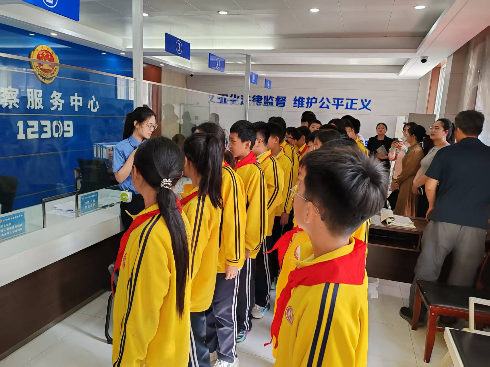 五年法典潤民心 共繪法治同心圓_fororder_微信圖片_20250515090021