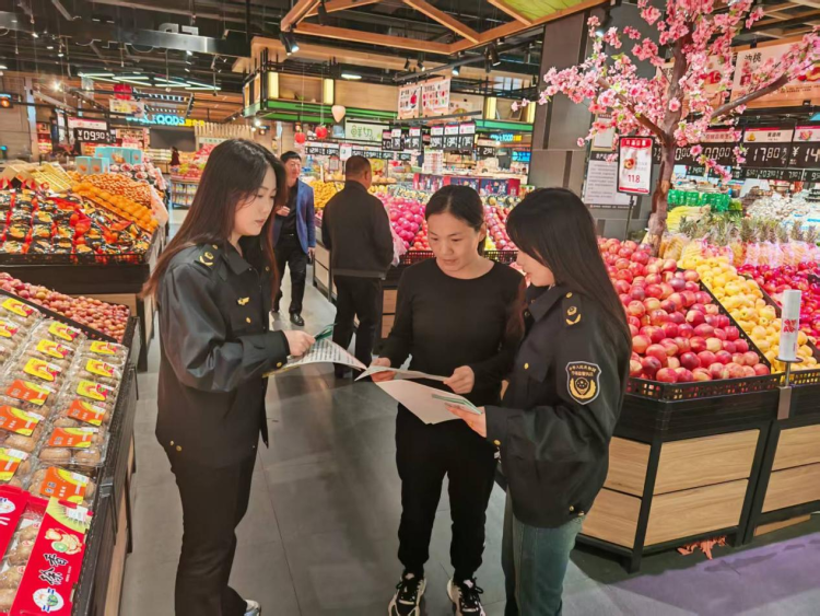河北泊頭開展系列宣傳活動守護消費者權益_fororder_圖片3