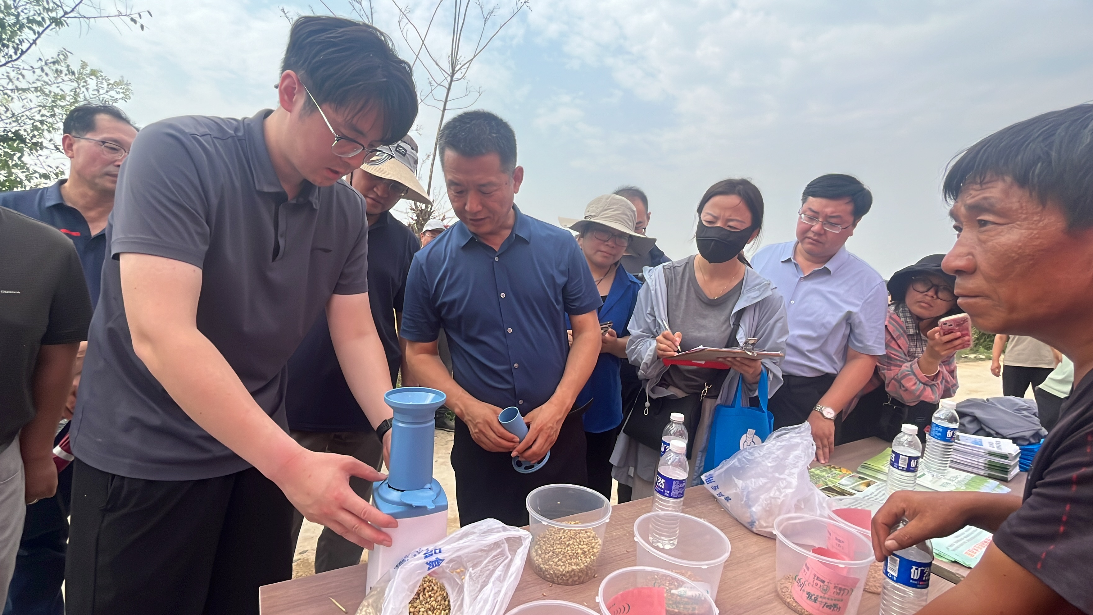 保定博野：舉辦綠色防控示範基地小麥實收觀摩會 共促農業新發展_fororder_2