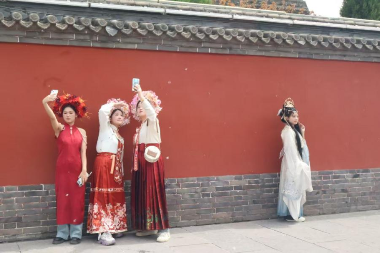 春意正好 石家莊開啟多彩賞春季_fororder_圖片1