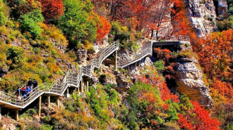 太行山把最濃烈的秋色留給了河北