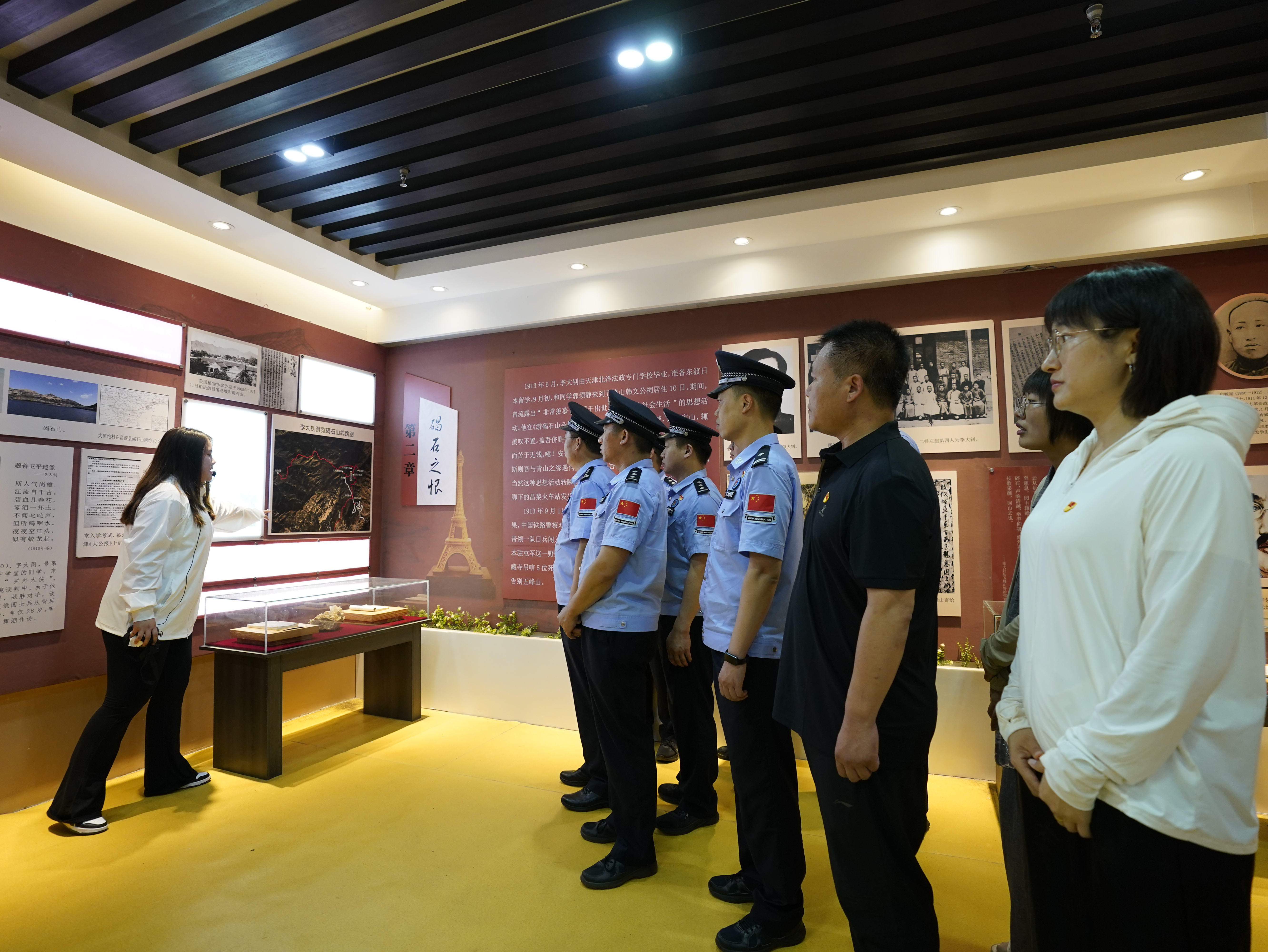 唐山邊檢站開展“七一”主題黨日活動  緬懷革命先驅 賡續紅色精神_fororder_3