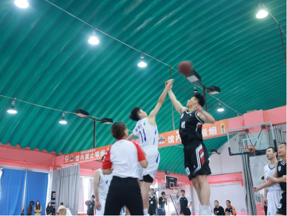 滄州市新華區:教職工籃球賽激情點燃全民運動熱情_fororder_滄州市新華區:教職工籃球賽激情點燃全民運動熱情553