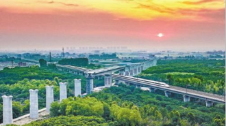 雄忻高鐵跨京廣高鐵轉體橋成功轉體