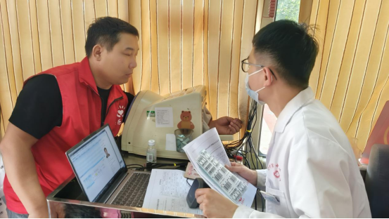 圖片默認標題_fororder_河北青縣：志願獻血暖人心 熱血傳遞生命情639