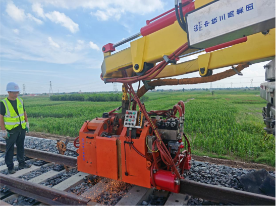 石衡滄港城際鐵路多個站點開啟道岔閃光焊施工_fororder_石衡滄港城際鐵路多個站點開啟道岔閃光焊施工23
