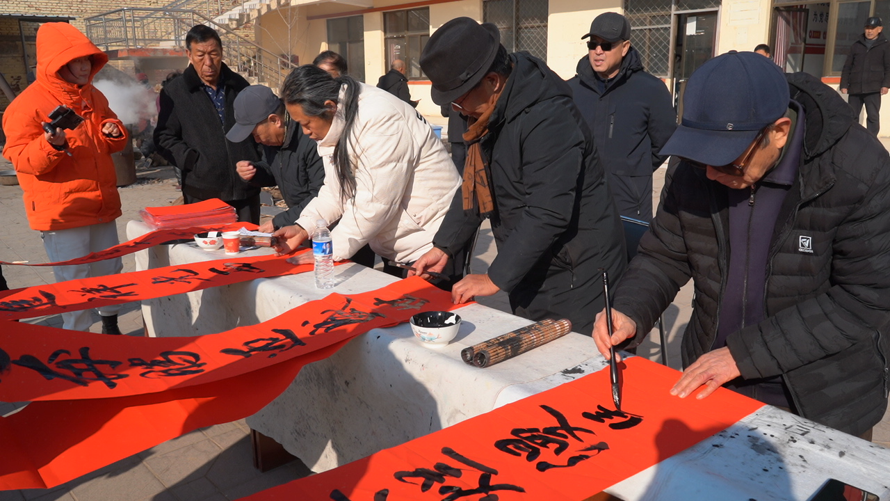 河北曲陽：粥暖臘八傳古韻 情係桑榆繪新篇_fororder_圖片 1