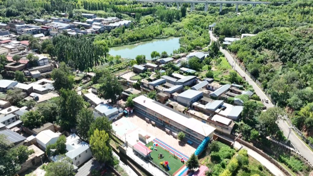 石家莊市鹿泉區：文明和諧新農村 石美如畫悅民心_fororder_圖片2
