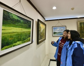 遷安市“萬象於心 故鄉情真”滕國富繪畫作品展開展