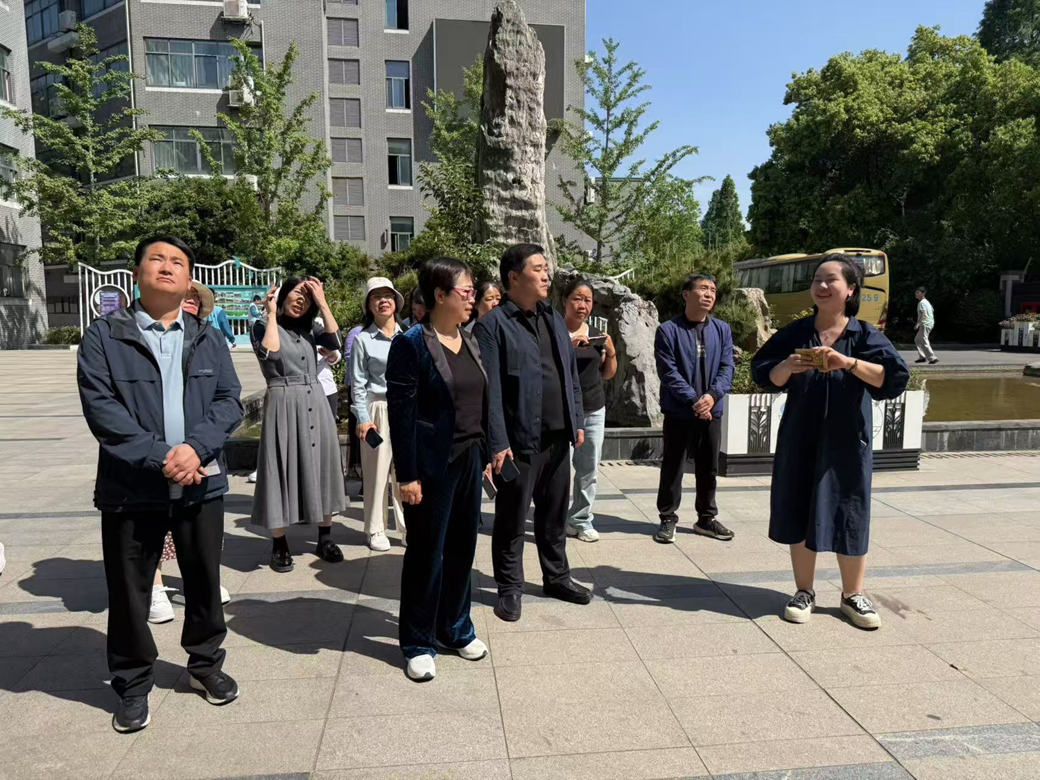 保定市滿城區：金陵春韻探名校 經驗交流促成長_fororder_考察學習活動現場 攝影 邊艷楠