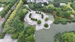 石家莊市鹿泉區：服務升級迎“雙節” 遊園 環境煥新顏